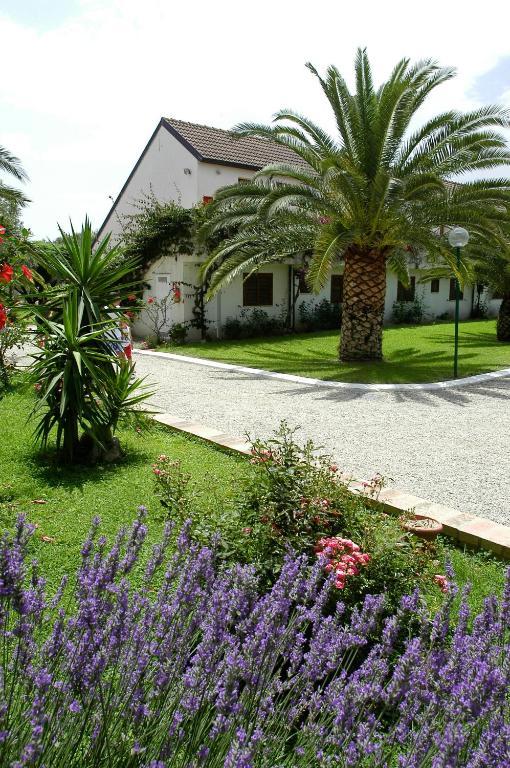 Nausicaa Village Sant'Andrea Apostolo dello Ionio Exterior foto